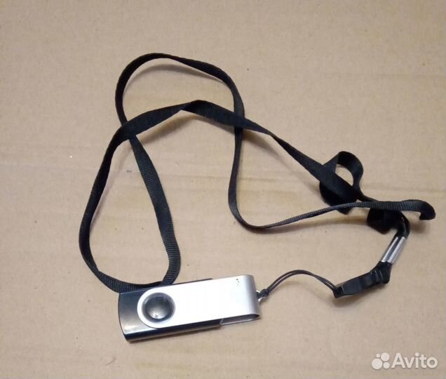 Флешка металлическая серебристая 4 GB