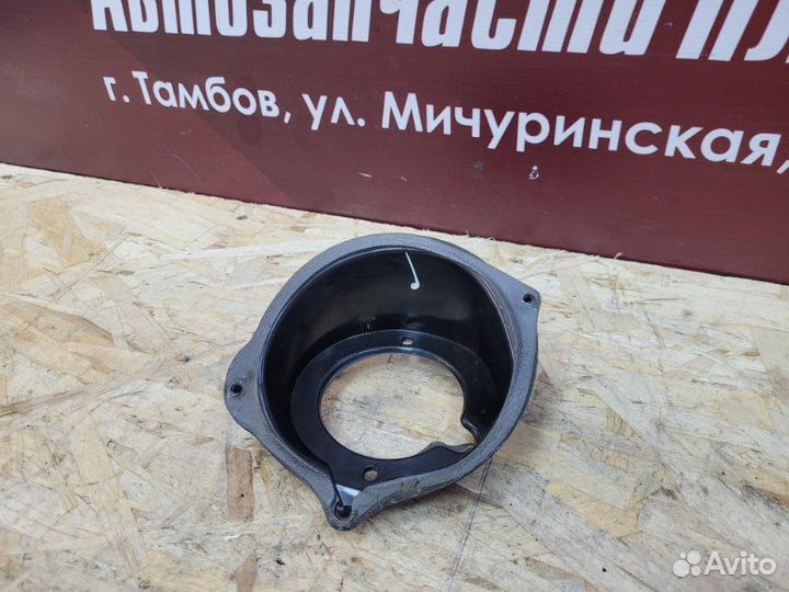 Горловина лючка бензобака LADA X-Ray