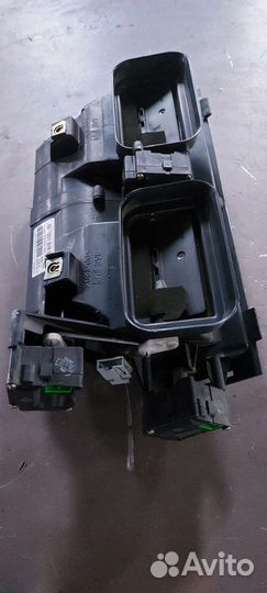 Воздуховод торпеды на Volkswagen Phaeton