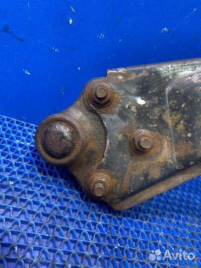 Передний правый рычаг Opel Corsa D хэтчбек Z12XEP