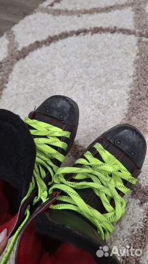 Продам коньки Bauer