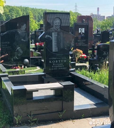 Изготовление памятников и мемориальных комплексов