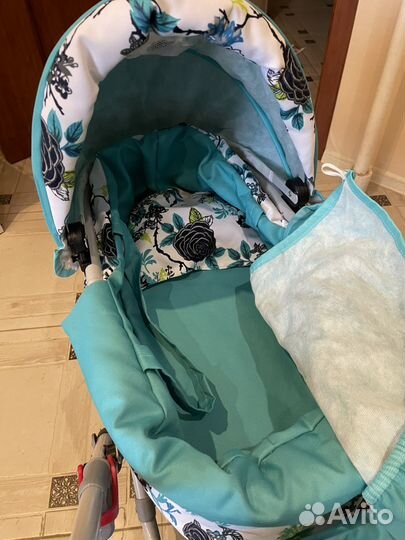 Коляска для кукол