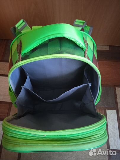 Продам школьный рюкзак