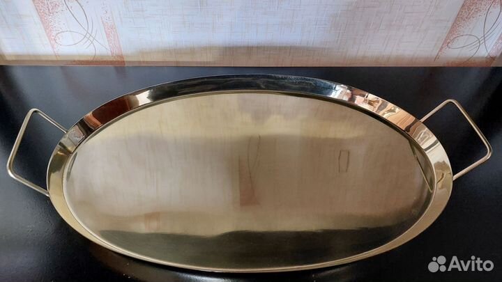 Подносы в ассортименте