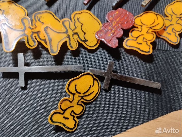 Значки postal2-4