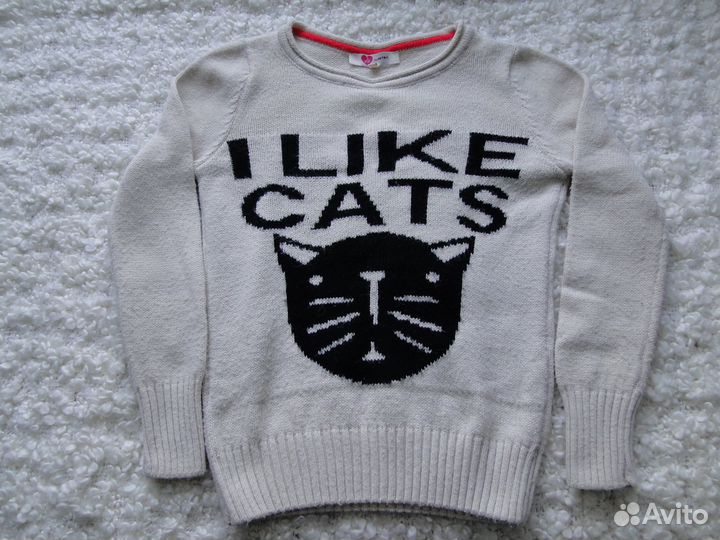 Продам тёплый свитер для девочки