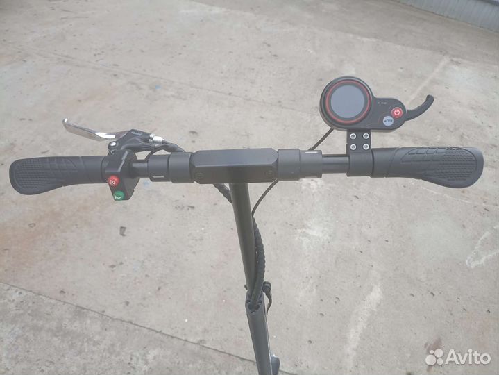 Продаю электроскутер