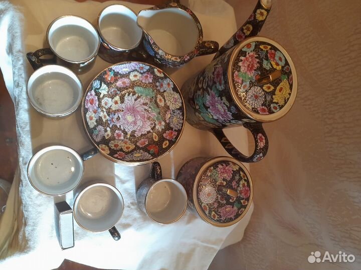 Продам китайский фарфоровый сервиз
