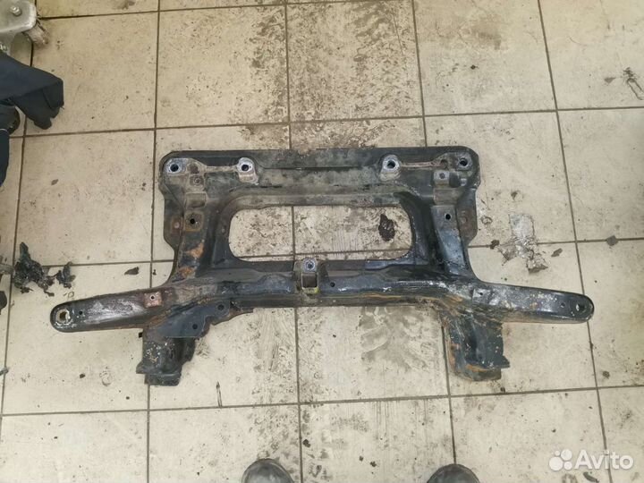 Подрамник передний Partner Berlingo