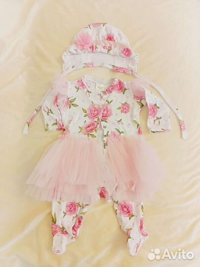 Набор боди и чепчик для девочки