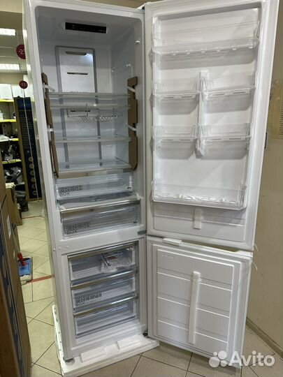 Холодильник Midea mdrb499FGF01IM (2,01м)