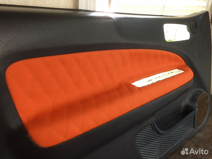 Пошив ремонт и перетяжка автосалона