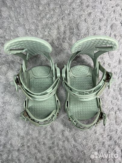 Крепления для сноуборда M Union Juliet