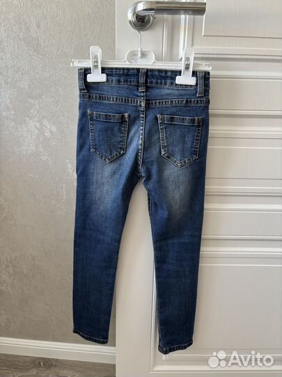 Джинсы для девочки р-р 122