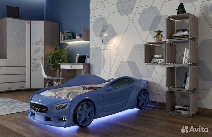 Кроватка машинка