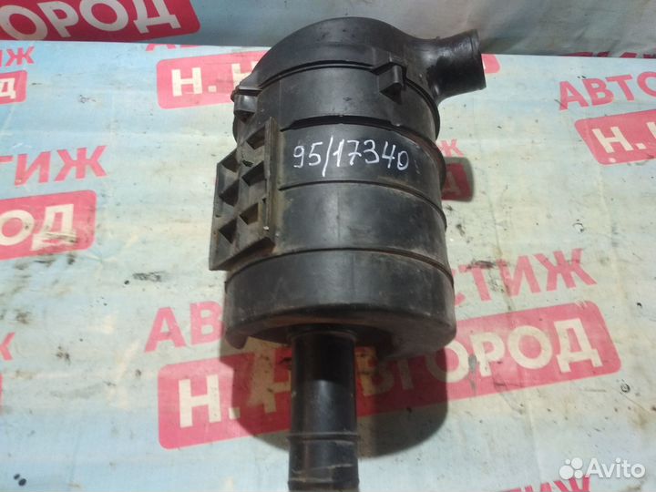 Корпус воздушного фильтра Рено Сценик 1