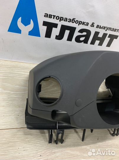 Кожух рулевой колонки Opel Astra H Z16XER 2007