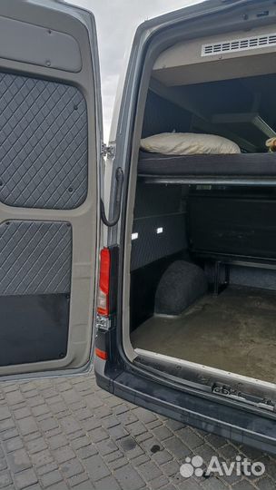 Volkswagen Crafter микроавтобус, 2017