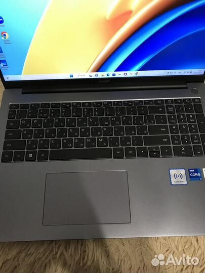 Huawei MateBook D16 i7 rlef-X 12700H 16/512