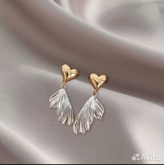 Серьги бижутерия 4 пары новые