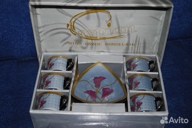 Yamasen Gold 24 карата японский фарфоровый сервиз