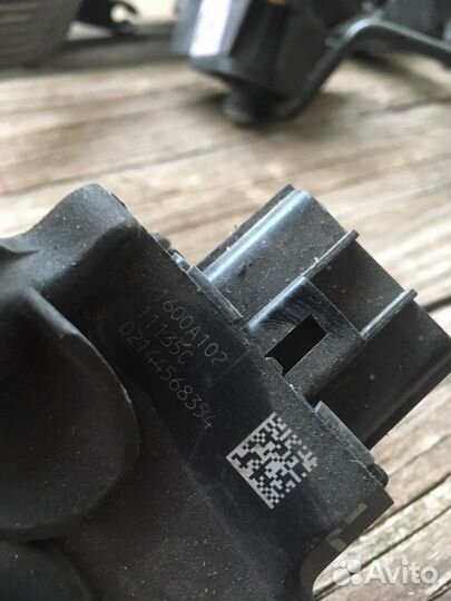 Педаль газа Митсубиси lancer x