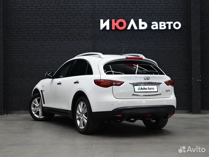 Infiniti QX70 3.0 AT, 2013, 179 241 км