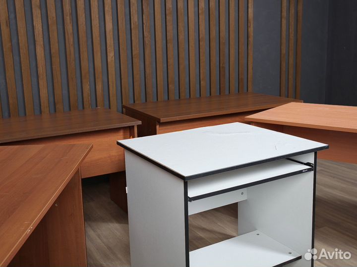 Столы в офис бу
