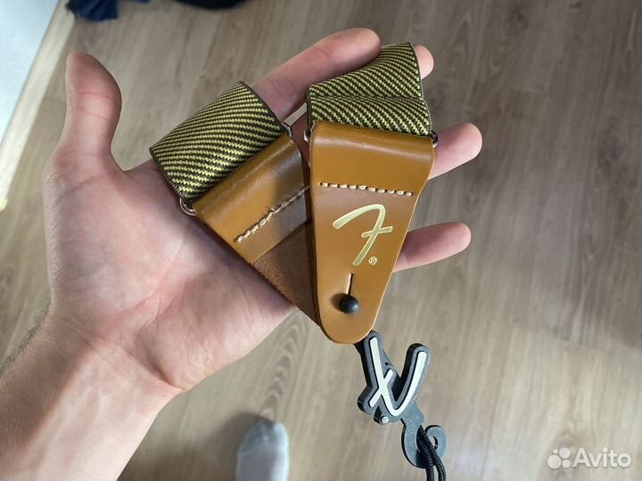 Ремень для электрогитары fender
