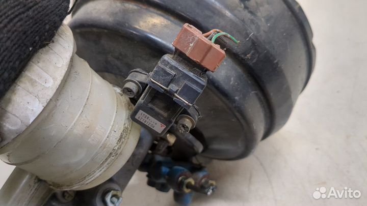 Цилиндр тормозной главный Mitsubishi Carisma, 1998