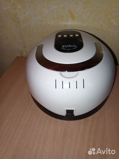 Лампа для ногтей