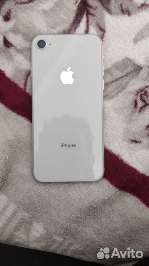 iPhone 8, 64 ГБ