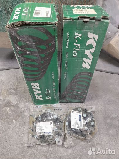 Пружины задние Mercedes W201, 190 KYB RD5089