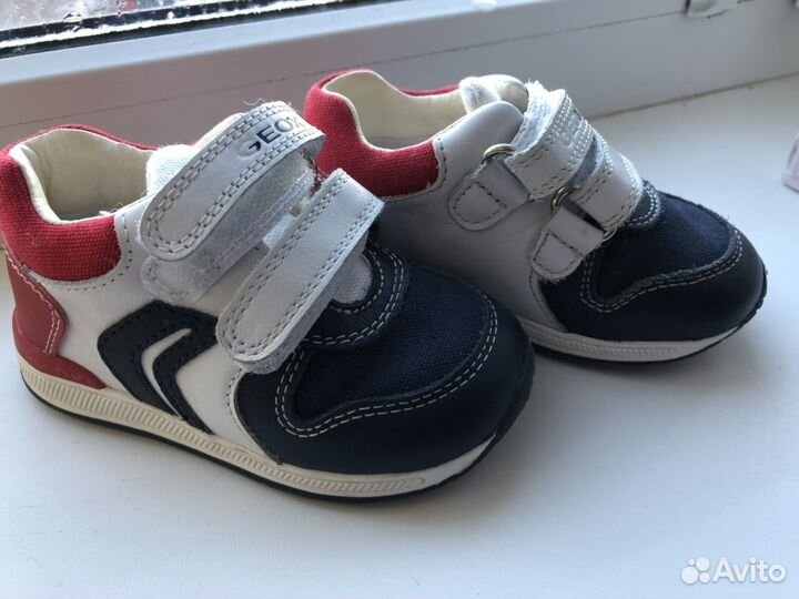Кроссовки Geox