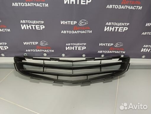 1018002986 Решетка переднего бампера geely