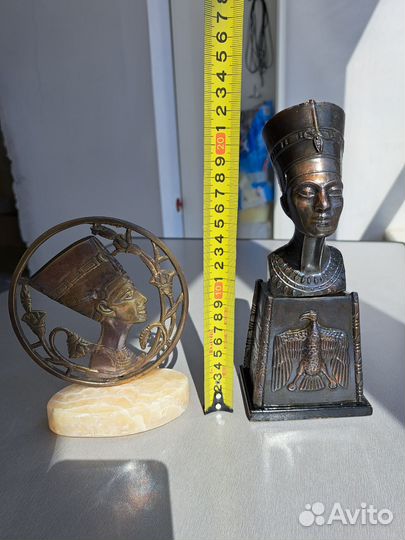 Бюст и барельеф Нефертити, бронза