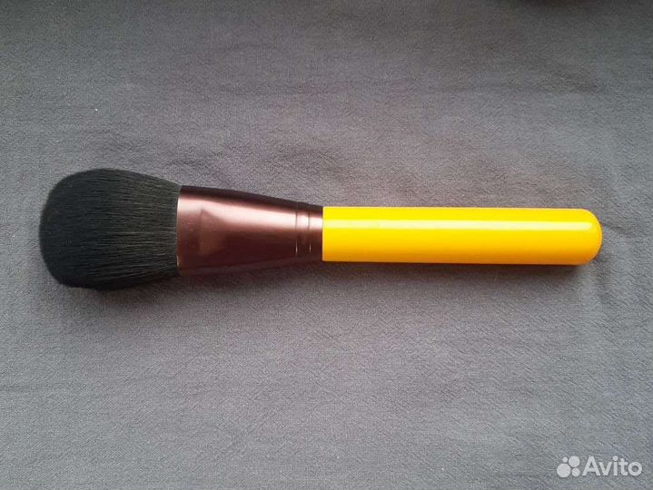 Кисти для макияжа для пудры