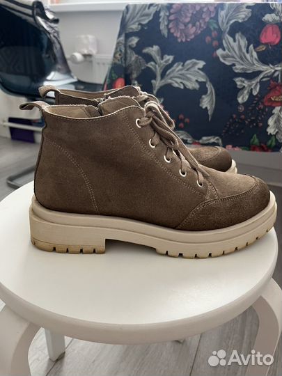 Ботинки замшевые бежевые утепленные 37