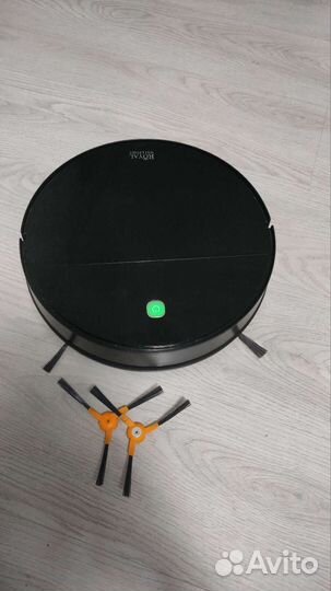 Робот пылесос royal