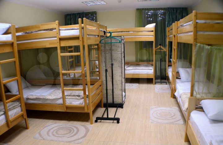 Комната 18 м² в 2-к., 1/5 эт.