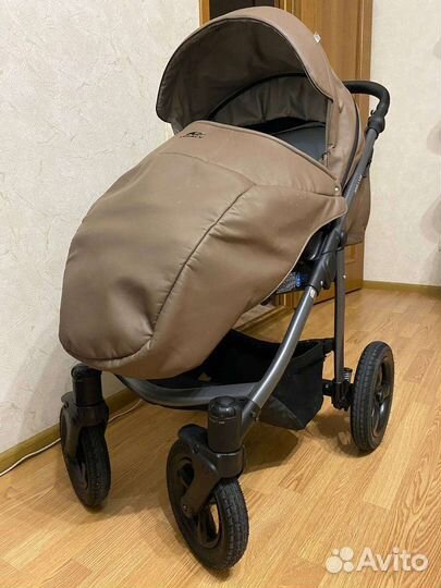 Коляска legacy (Польша)