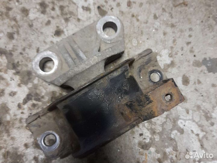 Подушки двигателя Опель Корса D