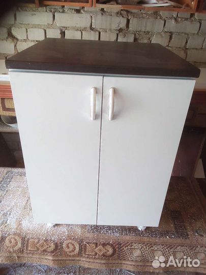 Кухни, модули кухонные