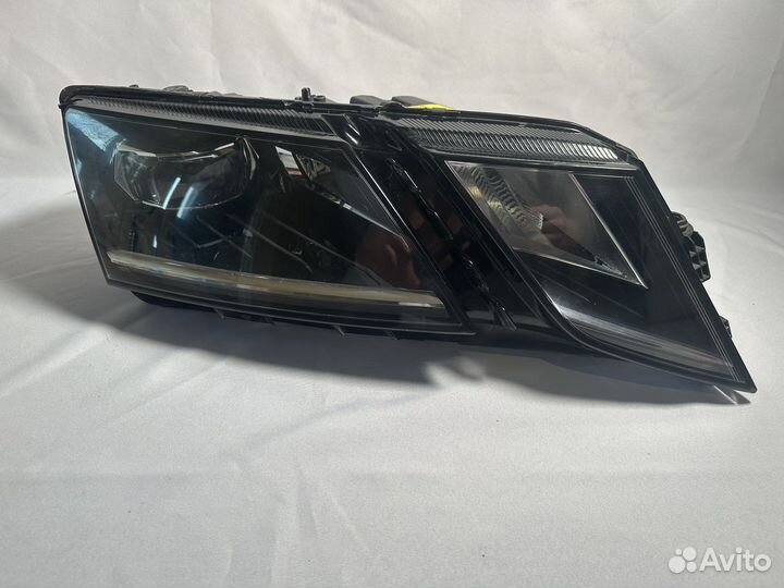 Фара правая Skoda Octavia A7 Full Led