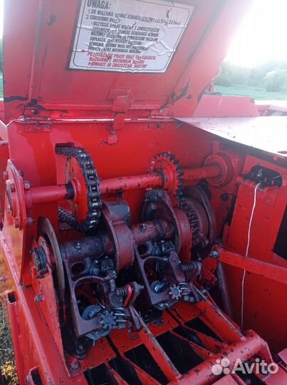 Пресс-подборщик Sipma Z224/1, 2004