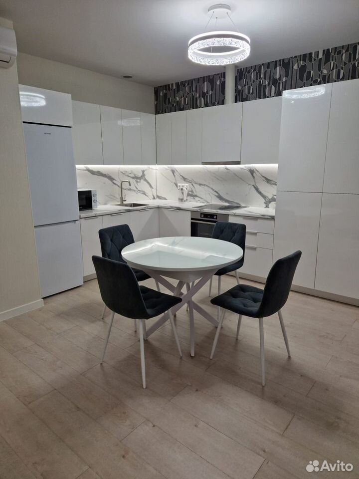 2-комнатная квартира, 61 м² — фото 1