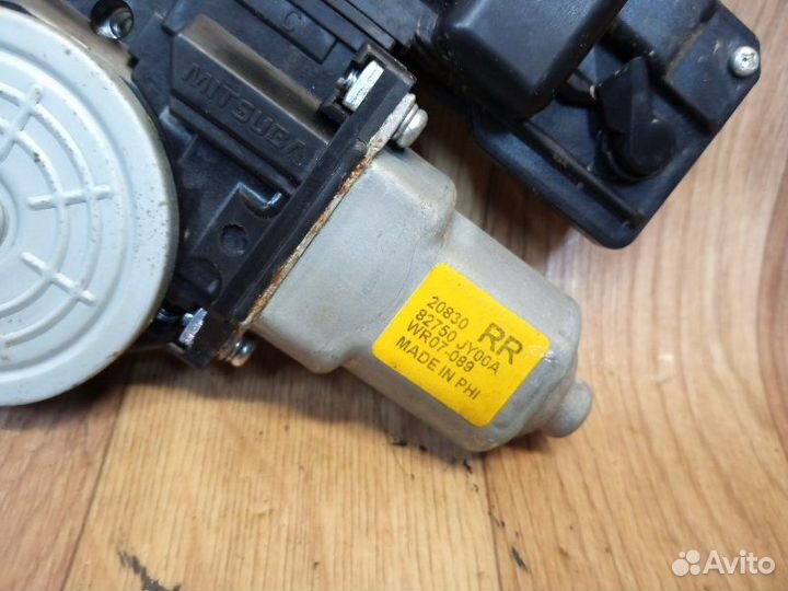 Мотор стеклоподъемника задний правый Renault Рено