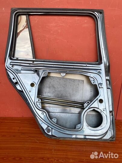 Дверь задняя левая Skoda Octavia универсал A5 BSE