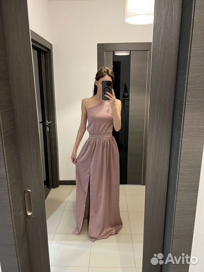 Платье вечернее лиловое с разрезом